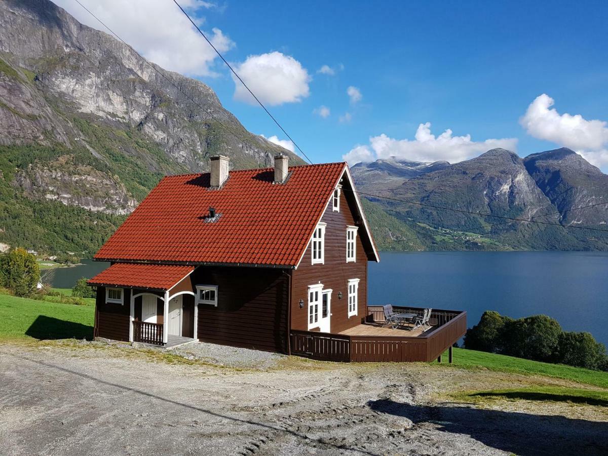 Charming Timber House In Stryn, Norway Villa Bagian luar foto